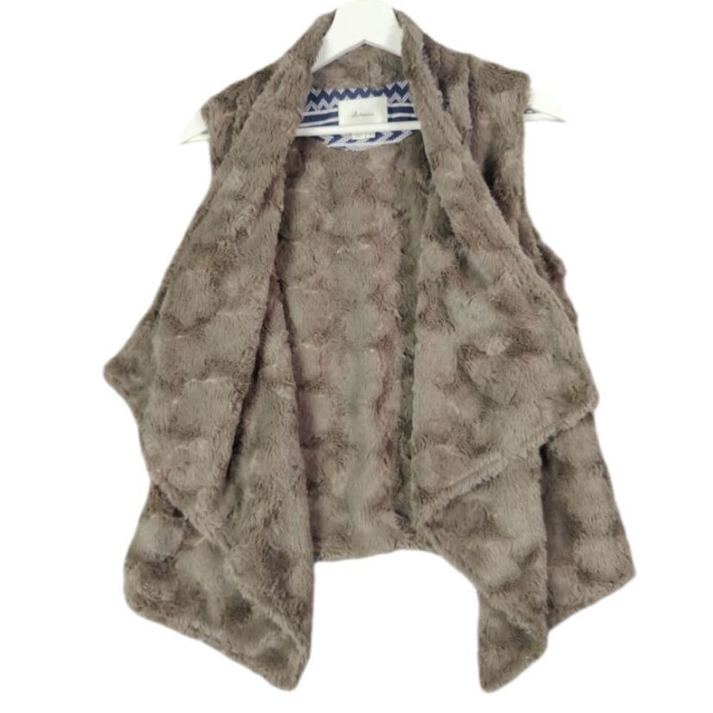 Anthro Elevenses Faux Fur Vest Sleeveless Open Front Cozy Layering Womens Small